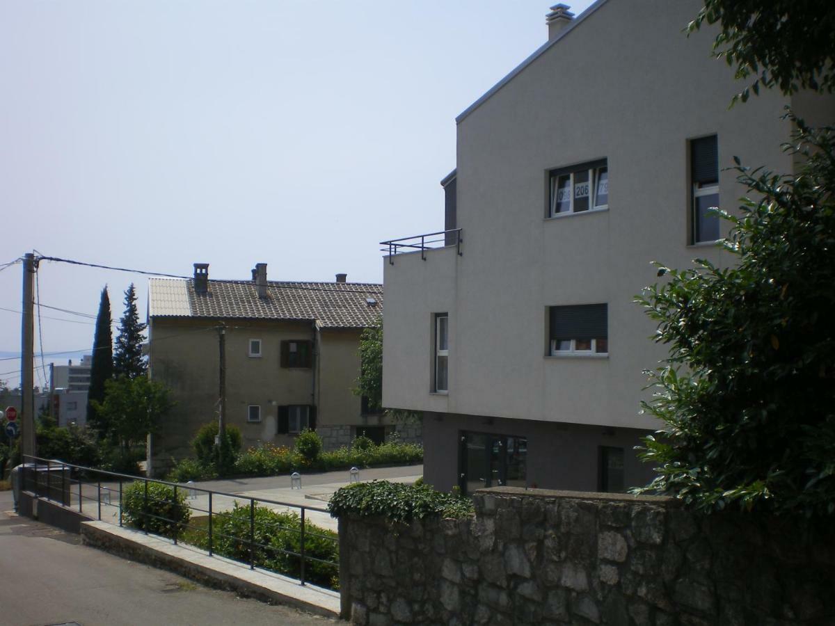 Apartment Jasmina Rijeka Buitenkant foto